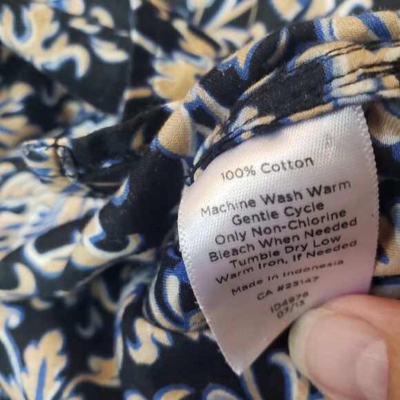 TALBOTS Floral V-neck Lighting Blouse Top - Picture 6 of 7